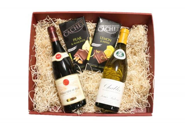 Top 5 creative gifts ideas which will go perfect with wine
