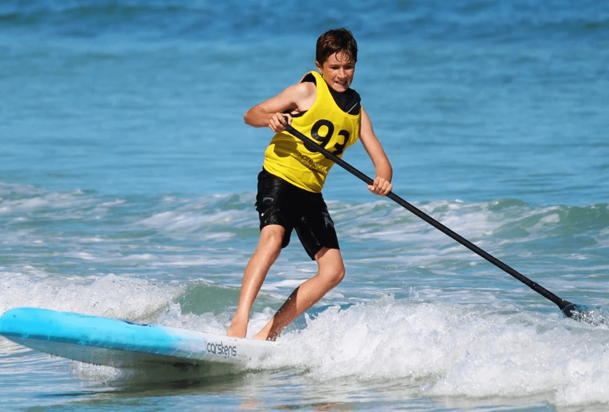 paddling paddle board