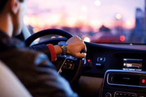 Get Over The Fear Of Driving Alone With These 7 Tips