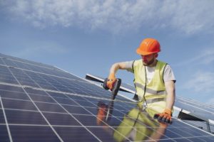 Choosing The Right Solar Contractor To Install Your Solar Energy System