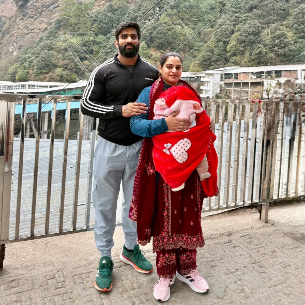 Nitin Chandila Relationships