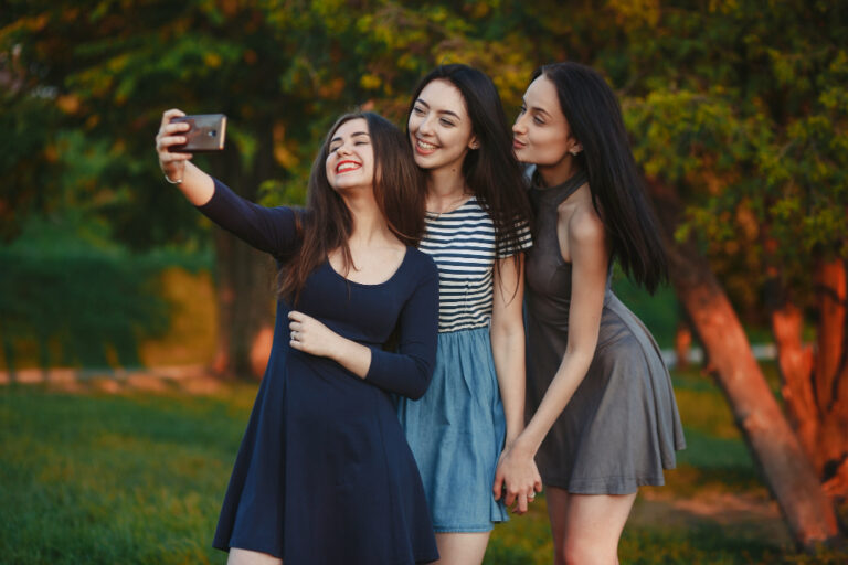 201 Trio Names Ideas For Friends, Chats, Teams & Family